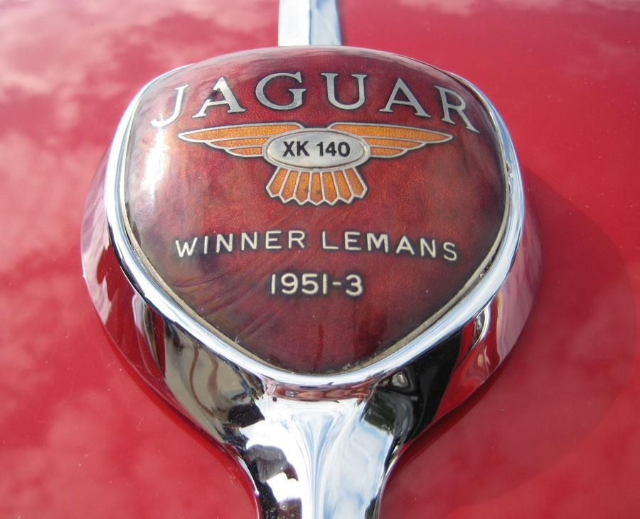 jaguar type C Xk 140 hood emblem 2 56
