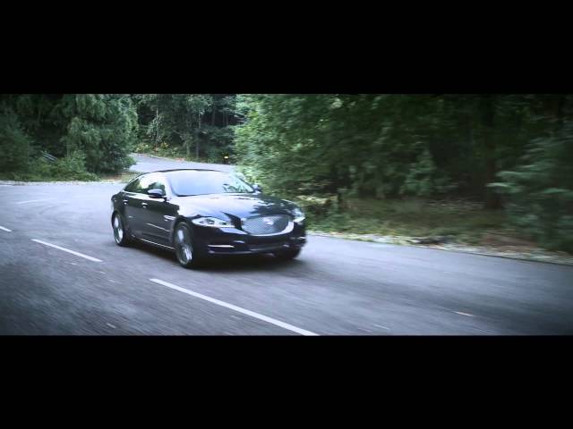 More information about "Video: A day in a luxury Jaguar XJ"